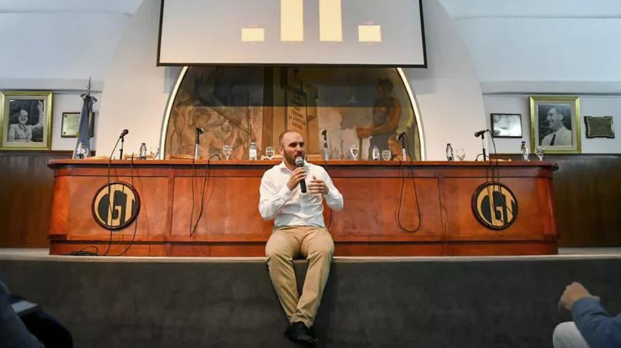 martin-guzman-en-la-cgt-20211201-1278004