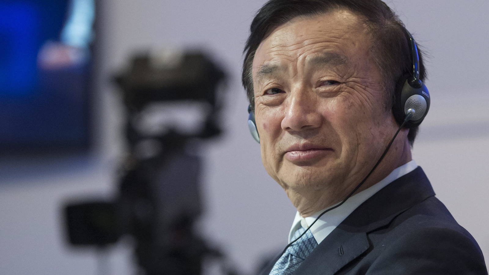 asi-es-ren-zhengfei-fundador-de-huawei-74-anos-3-mujeres-y-2-800-millones-de-dolares