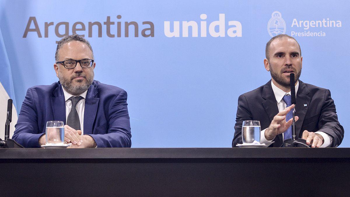 los-ministros-desarrollo-productivo-matias-kulfas-y-economia-martin-guzman-casa-rosada