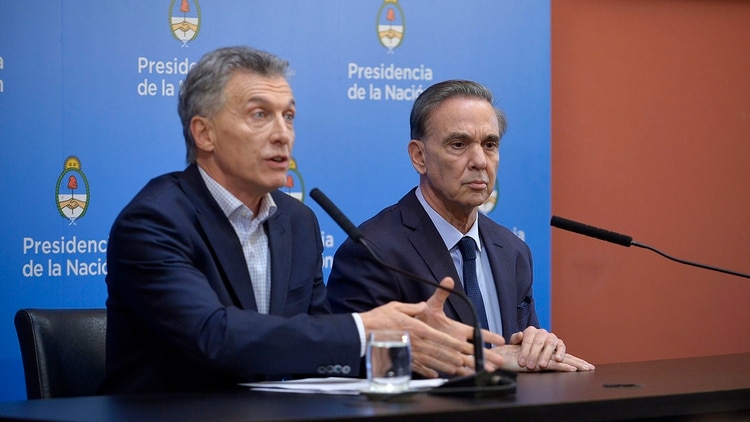 Conferencia-de-Prensa-de-Mauricio-Macri-y-Miguel-Angel-Pichetto-7